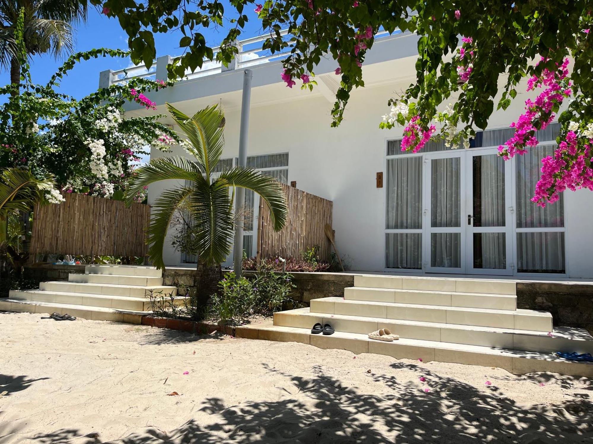 Robinson Beach Bungalow Vinh Hoa Exterior foto