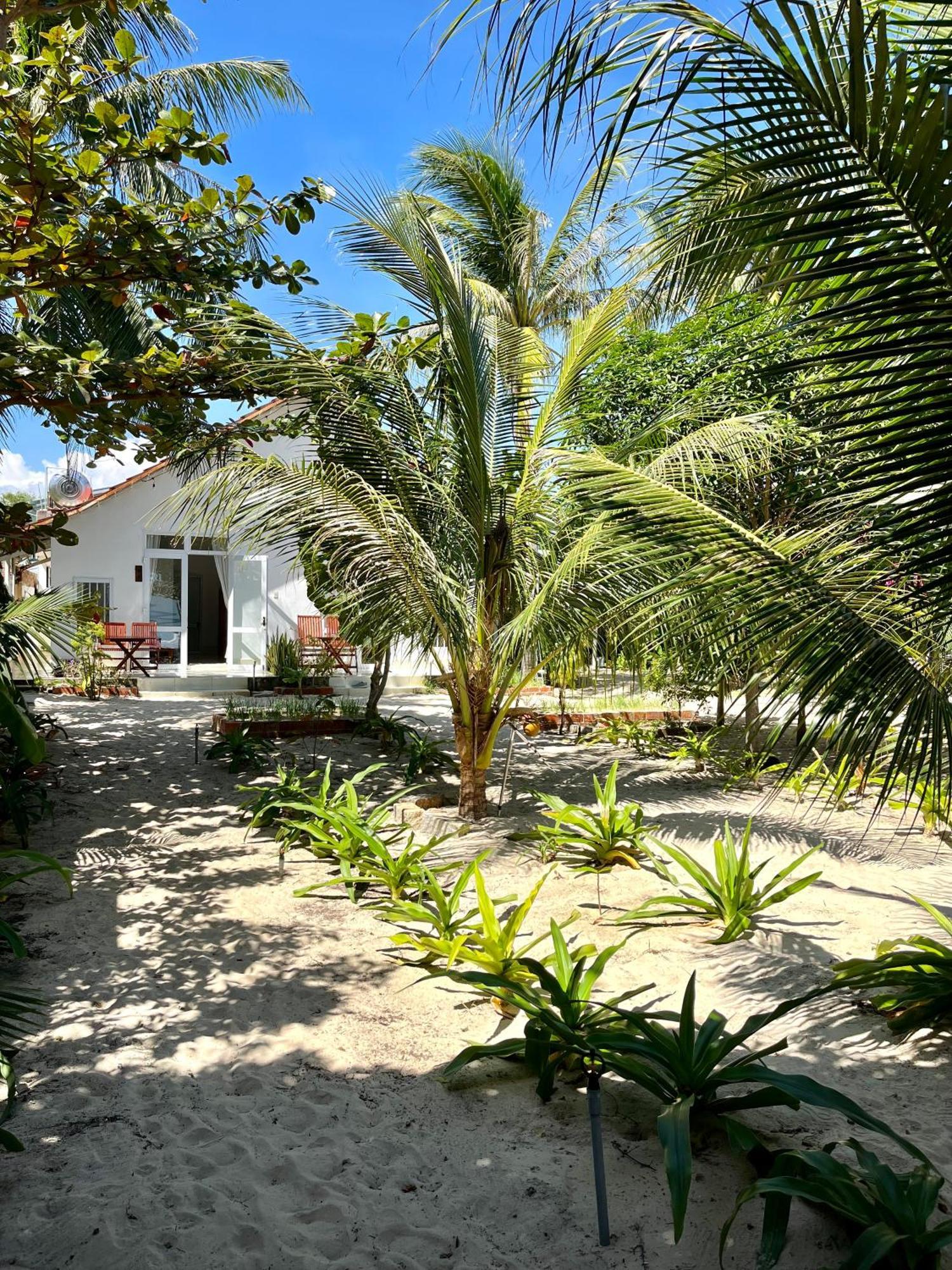 Robinson Beach Bungalow Vinh Hoa Exterior foto