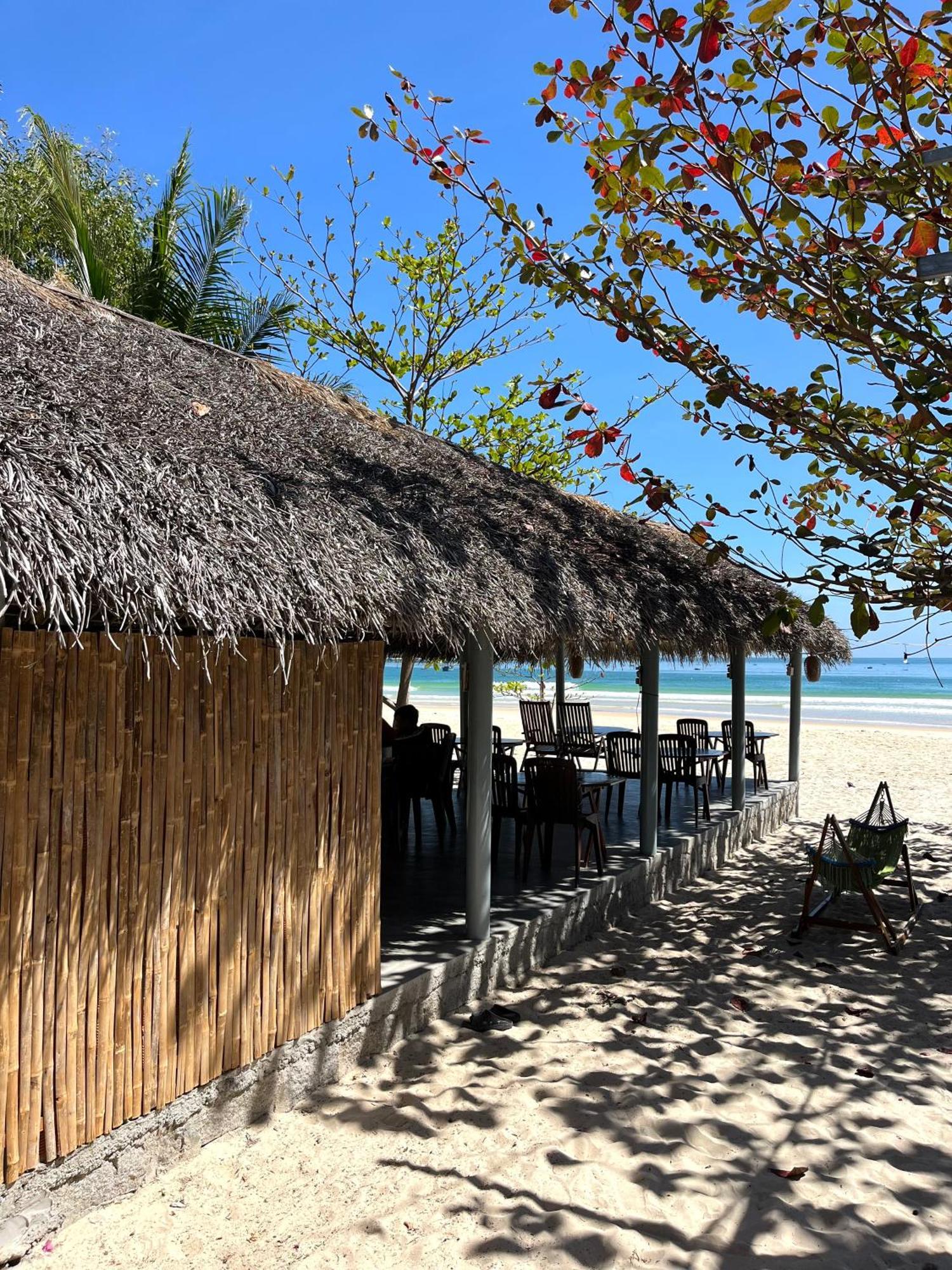 Robinson Beach Bungalow Vinh Hoa Exterior foto